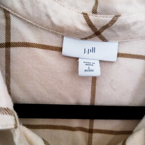 !! Sold!! J Jill Brushed-Twill Pleated-Back Shirt - Picture 5 of 10